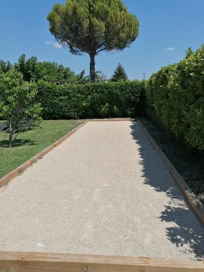 Gite Les Demoiselles Des Sorgues L'Isle-sur-la-Sorgue Exterior photo